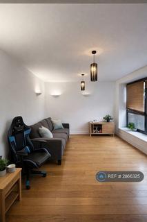 1 bedroom flat to rent, Drummond St, London, NW1