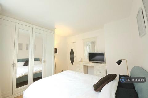 undefined, Mcculloch St, Glasgow, G41