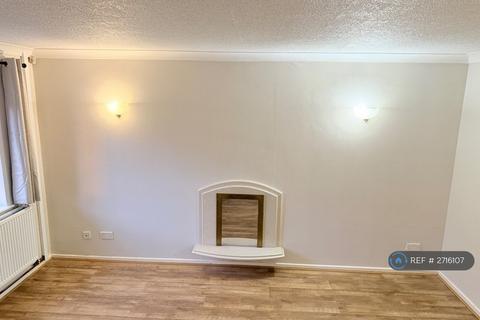 3 bedroom semi-detached house to rent, Ripon St, Preston, PR1