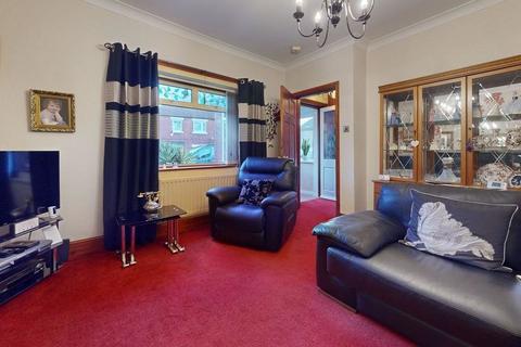 2 bedroom semi-detached house for sale, Chepstow Gardens, Gateshead NE8