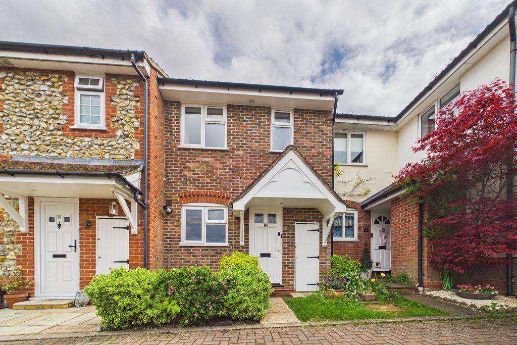 2 bedroom terraced house for sale in Tadworth on OnTheMarket 2 bedroom terraced house for sale in Tadworth on OnTheMarket