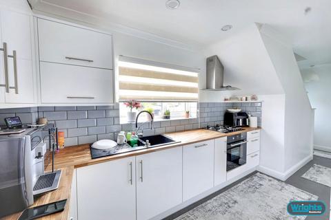 3 bedroom terraced house for sale, Talbot Road, Trowbridge