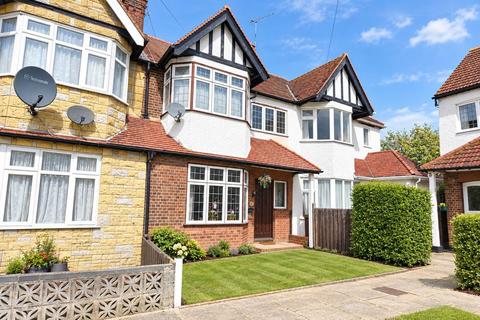 4 bedroom semi-detached house for sale, The Gardens, Harrow