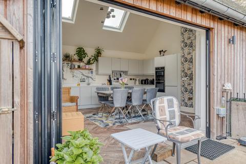 2 bedroom apartment for sale, The Lodge Drive, Drayton