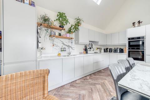 2 bedroom apartment for sale, The Lodge Drive, Drayton