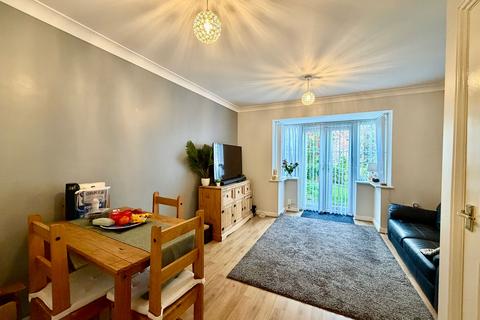 3 bedroom semi-detached house to rent, Lowfield Road, Coventry, CV3