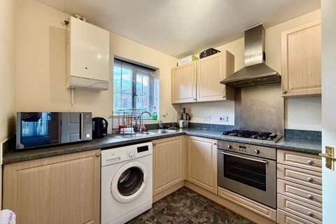 3 bedroom semi-detached house to rent, Lowfield Road, Coventry, CV3