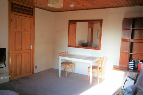 2 bedroom maisonette to rent, 241 Dochart Terrace, ,