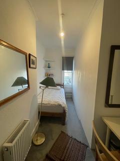 2 bedroom house share to rent, Elsham Road, London W14