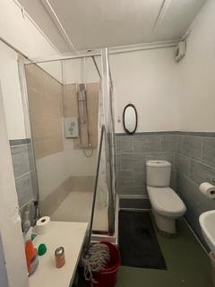 2 bedroom house share to rent, Elsham Road, London W14