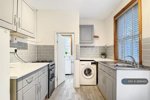 4 bedroom terraced house to rent, Marshall Road, Cambridge, CB1
