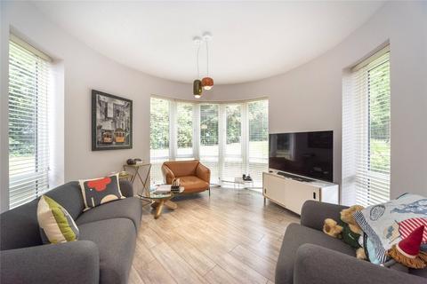 2 bedroom apartment for sale, Melliss Avenue, Kew, Surrey, TW9