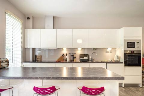 2 bedroom apartment for sale, Melliss Avenue, Kew, Surrey, TW9