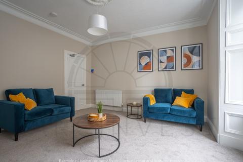 2 bedroom flat to rent, (2FR) Pitkerro Road Baxter Park, Dundee DD4
