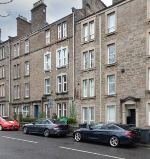 2 bedroom flat to rent, (2FR) Pitkerro Road Baxter Park, Dundee DD4