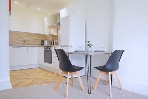 2 bedroom flat to rent, Kelbourne Street, Glasgow G20