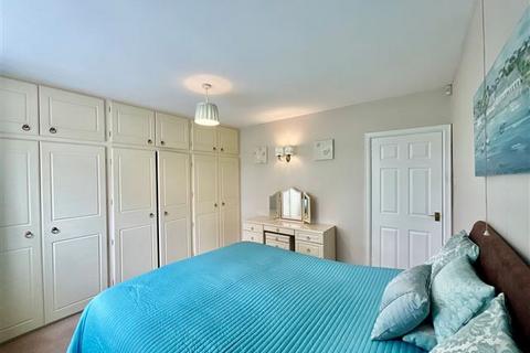 2 bedroom end of terrace house for sale, Falconer Lane, Sheffield, S13 9ZL