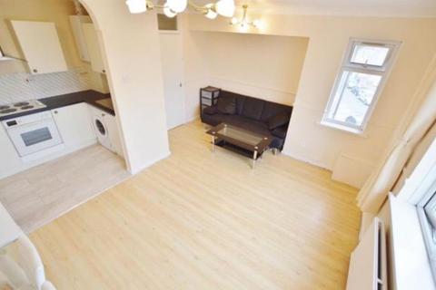 2 bedroom apartment to rent, Rowan Court, High Street, London