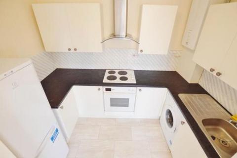 2 bedroom apartment to rent, Rowan Court, High Street, London