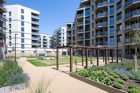 2 bedroom flat for sale, Plot G1-02-01 at Wharf Twenty One, Brighton Road BN43