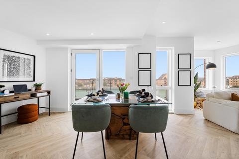 2 bedroom flat for sale, Plot G1-02-01 at Wharf Twenty One, Brighton Road BN43