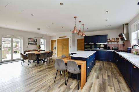 4 bedroom detached house for sale, Bemersley Road, Stoke-on-Trent, Staffordshire, ST6