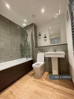 2 bedroom flat to rent, The Interchange, Salford, M5