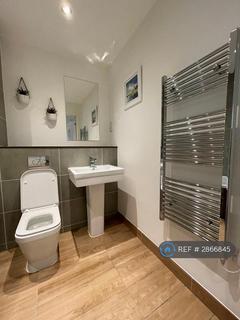 2 bedroom flat to rent, The Interchange, Salford, M5