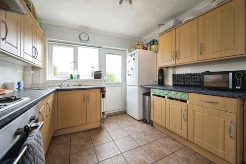 3 bedroom terraced house for sale, Brynglas Drive, NEWPORT, Gwent, NP20