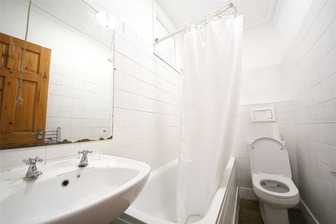 2 bedroom flat to rent, Bertram Road, London NW4