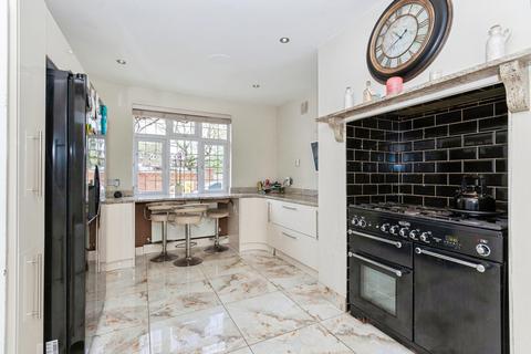 4 bedroom detached house for sale, Stroud Farm Road, Holyport, Maidenhead, Berkshire, SL6