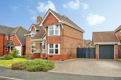 3 bedroom detached house for sale, Gawtree Way, Worcester