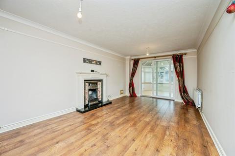 3 bedroom detached house for sale, Gawtree Way, Worcester