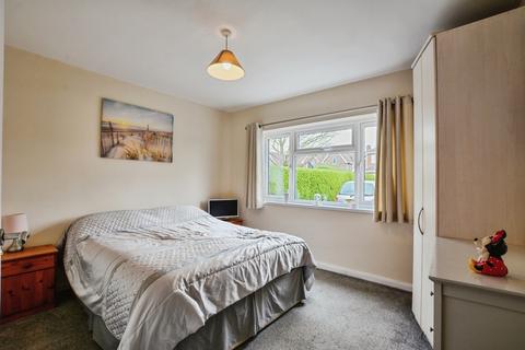 2 bedroom detached bungalow for sale, South Parade, Boston