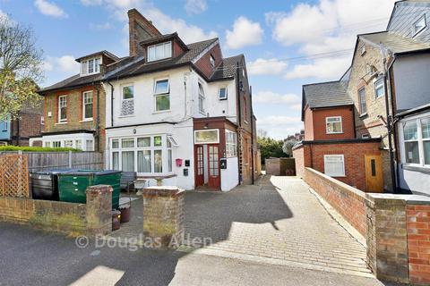 undefined, 112 Grove Road, London E17