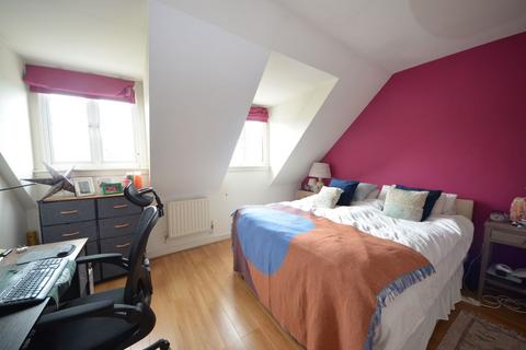 3 bedroom semi-detached house to rent, Kelly Avenue, Peckham SE15