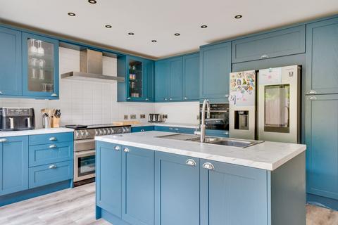 4 bedroom detached house for sale, Hama Drive, Oakengates, TF2