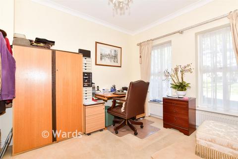 5 bedroom detached house for sale, Rubin Place, Kings Hill, West Malling, Kent