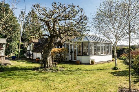 2 bedroom bungalow for sale, The Street, West Horsley