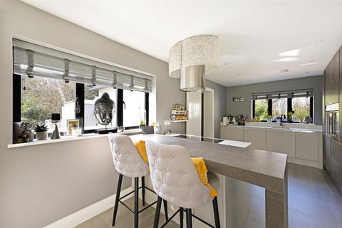 4 bedroom detached house for sale, Merrywood Grove, Lower Kingswood