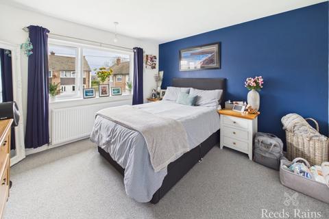 3 bedroom end of terrace house for sale, Warwick Road, North Yorkshire TS14