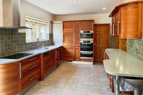 4 bedroom detached house for sale, North Foreland Avenue, Kent CT10