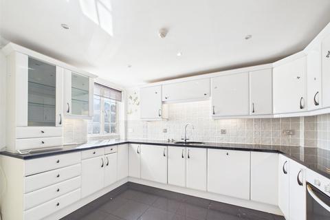 3 bedroom apartment for sale, Sea Road, Boscombe, Bournemouth, Dorset, BH5