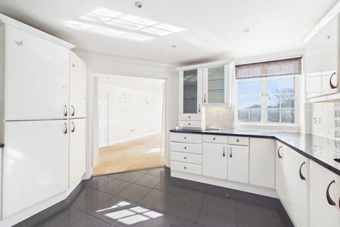 3 bedroom apartment for sale, Sea Road, Boscombe, Bournemouth, Dorset, BH5