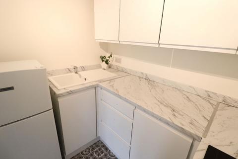 1 bedroom retirement property for sale, Bellingham Lane, Rayleigh, SS6