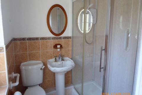 2 bedroom bungalow to rent, Meidrim Nr St Clears, Carmarthen,