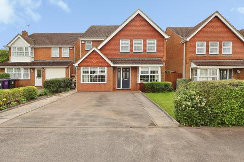 4 bedroom detached house for sale, Webb Close, Letchworth