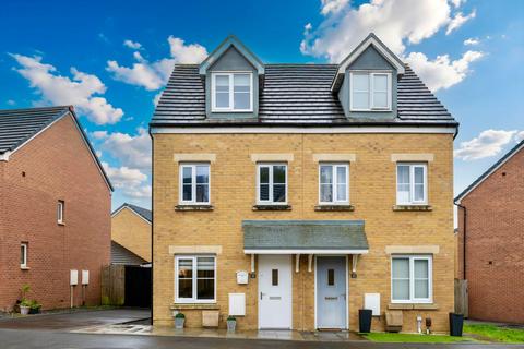 Semi-detached house - Gorseinon, Swansea, SA4