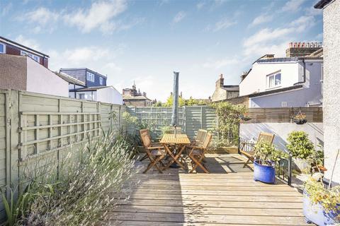 3 bedroom terraced house for sale, Leyton Park Road, London E10