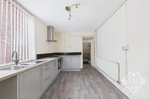3 bedroom terraced house to rent, Gresham Road, Middlesbrough